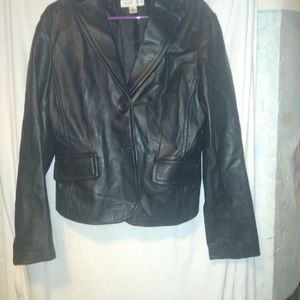 Womens nice pleather jacket by Casual Corner size Large great lightweight